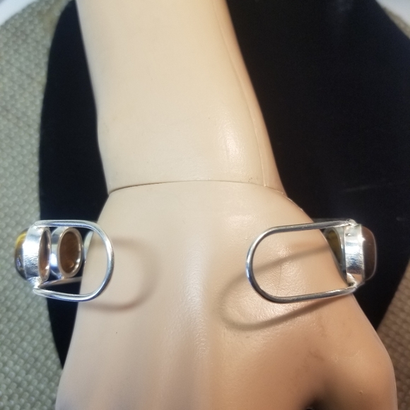 EXQUISITE BRACELET NWOT - Picture 8 of 8